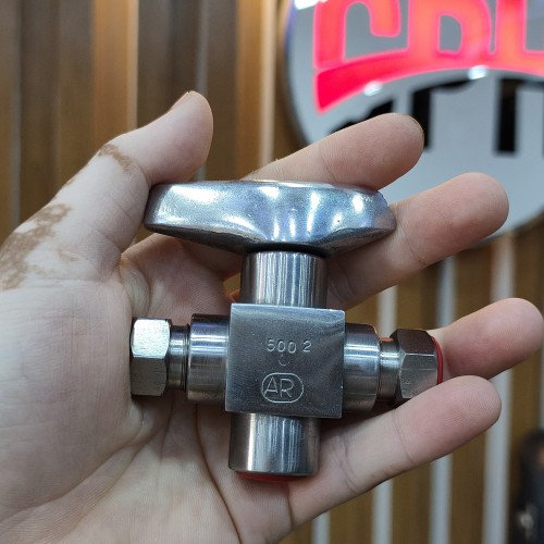 3 WAY VALVE SWIFTLOK