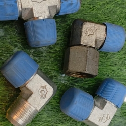 N/V 3/4*1/2 FLEXIBLE CONNECTOR ( I  )